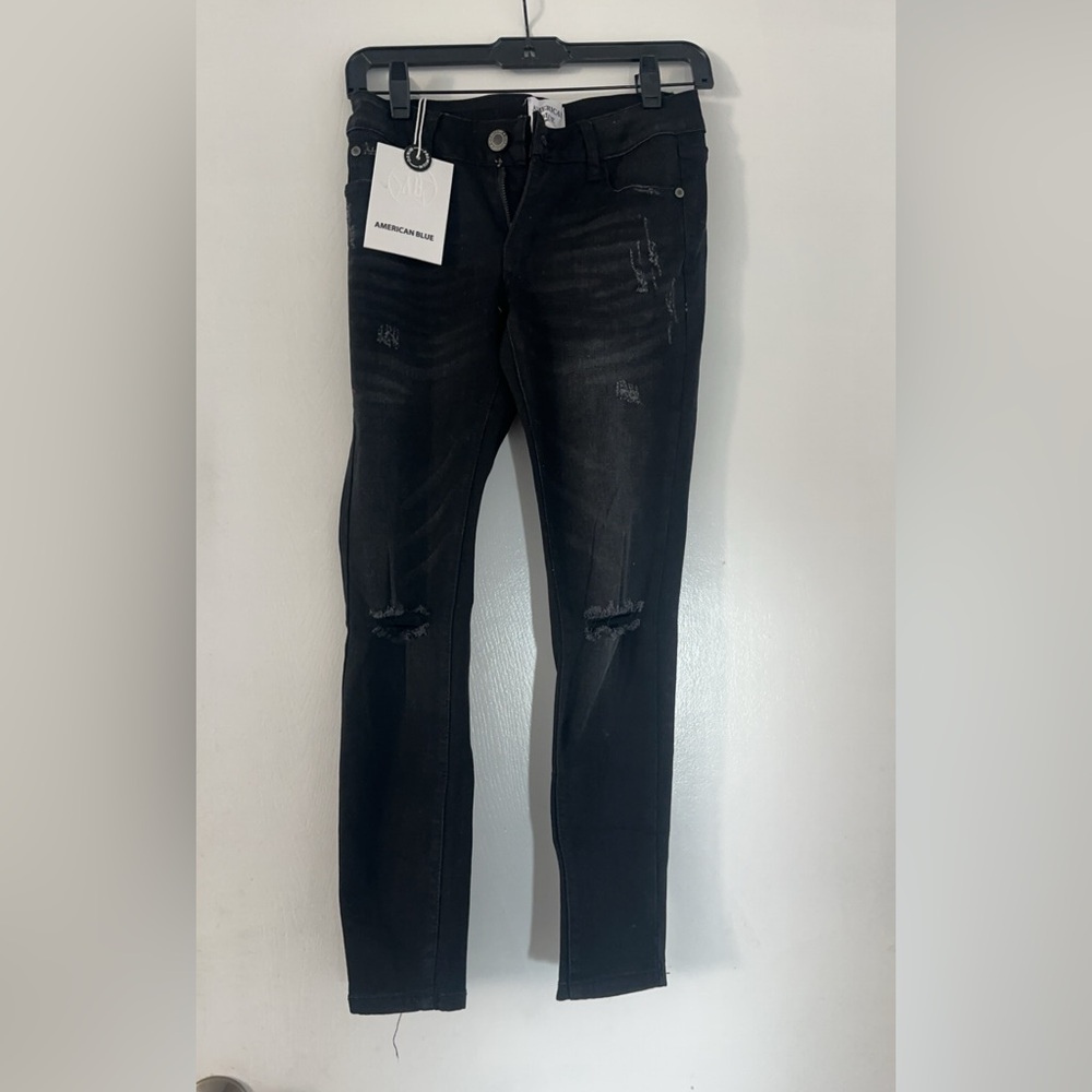American Blues Size 1 Black Distressed Skinny Jeans